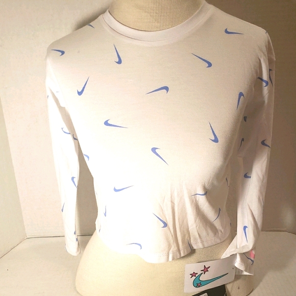 Nike Other - NWT Girl's Nike Long Sleeve T-shirt